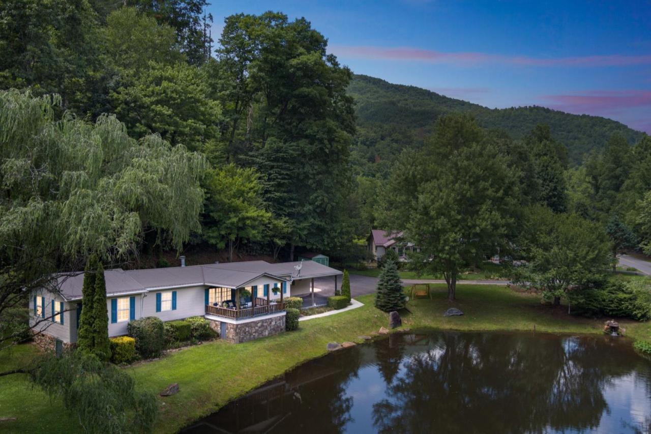 Villa Twin Ponds Retreats retreat à Whittier Extérieur photo